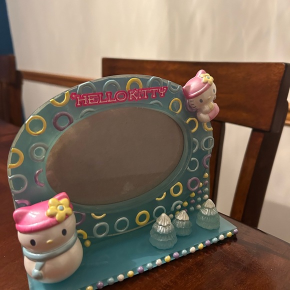 Vintage Sanrio Hello Kitty winter picture frame, teal - Picture 2 of 2